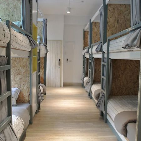 Hostel Bobooks Chiayi Exterior foto